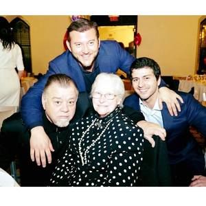 Meet your Posher, Rj